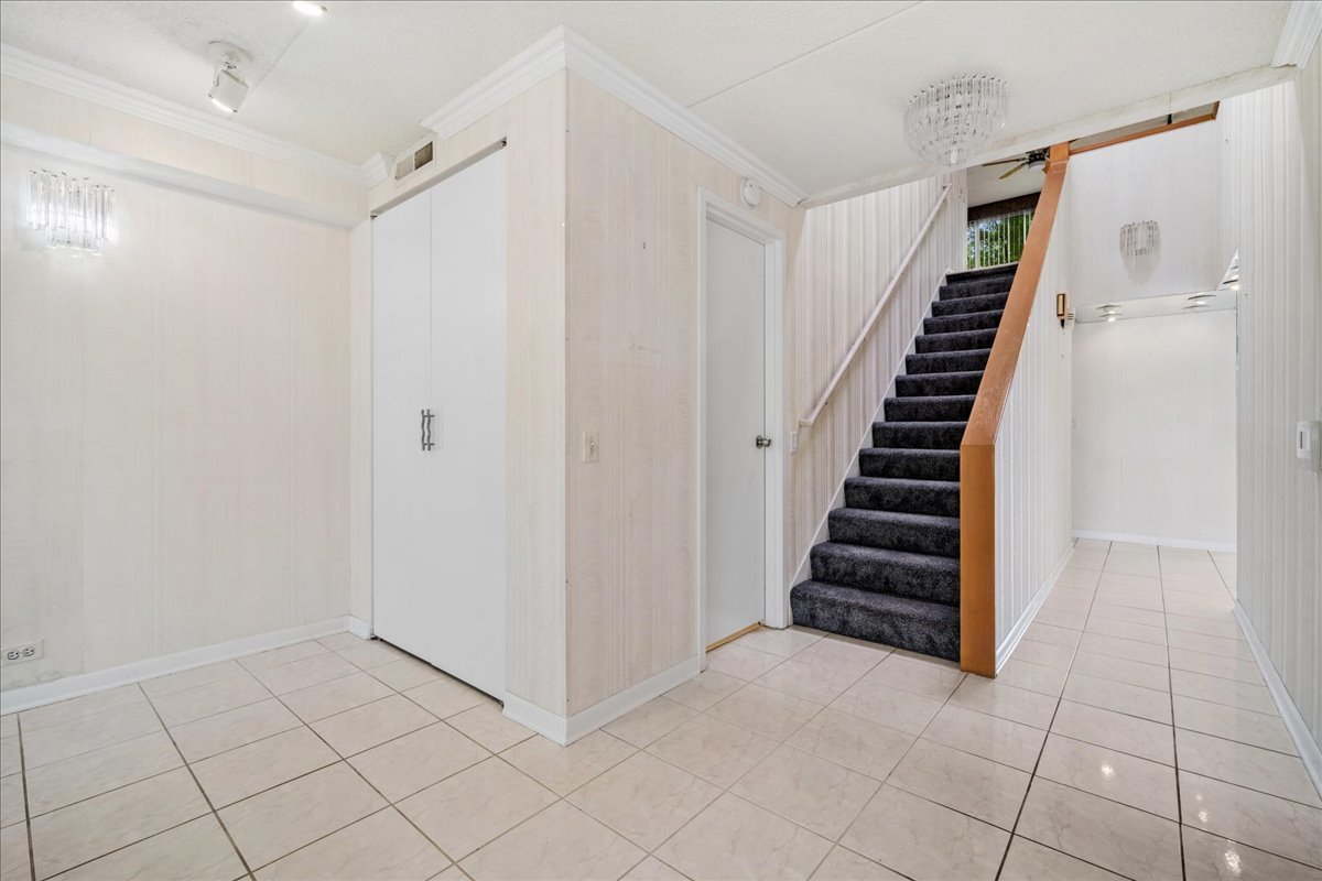 137 Avon Road Property Photo 10