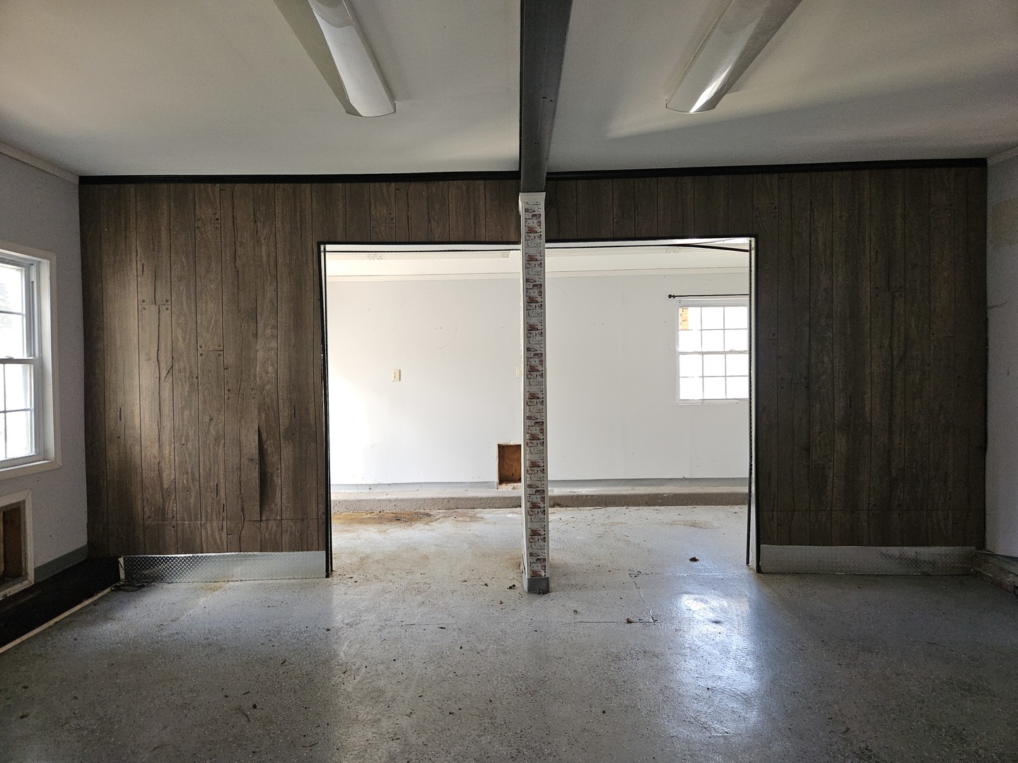 302 W Main Street Property Photo 42