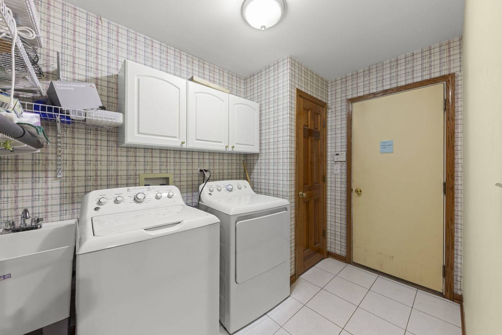 1n145 Glenrise Court Property Photo 16