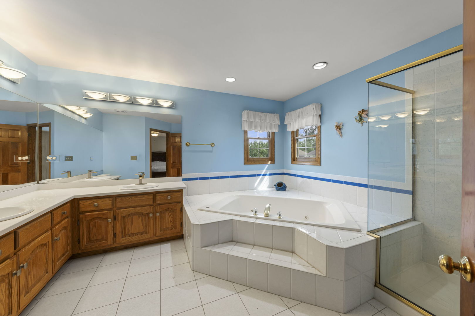 1n145 Glenrise Court Property Photo 23