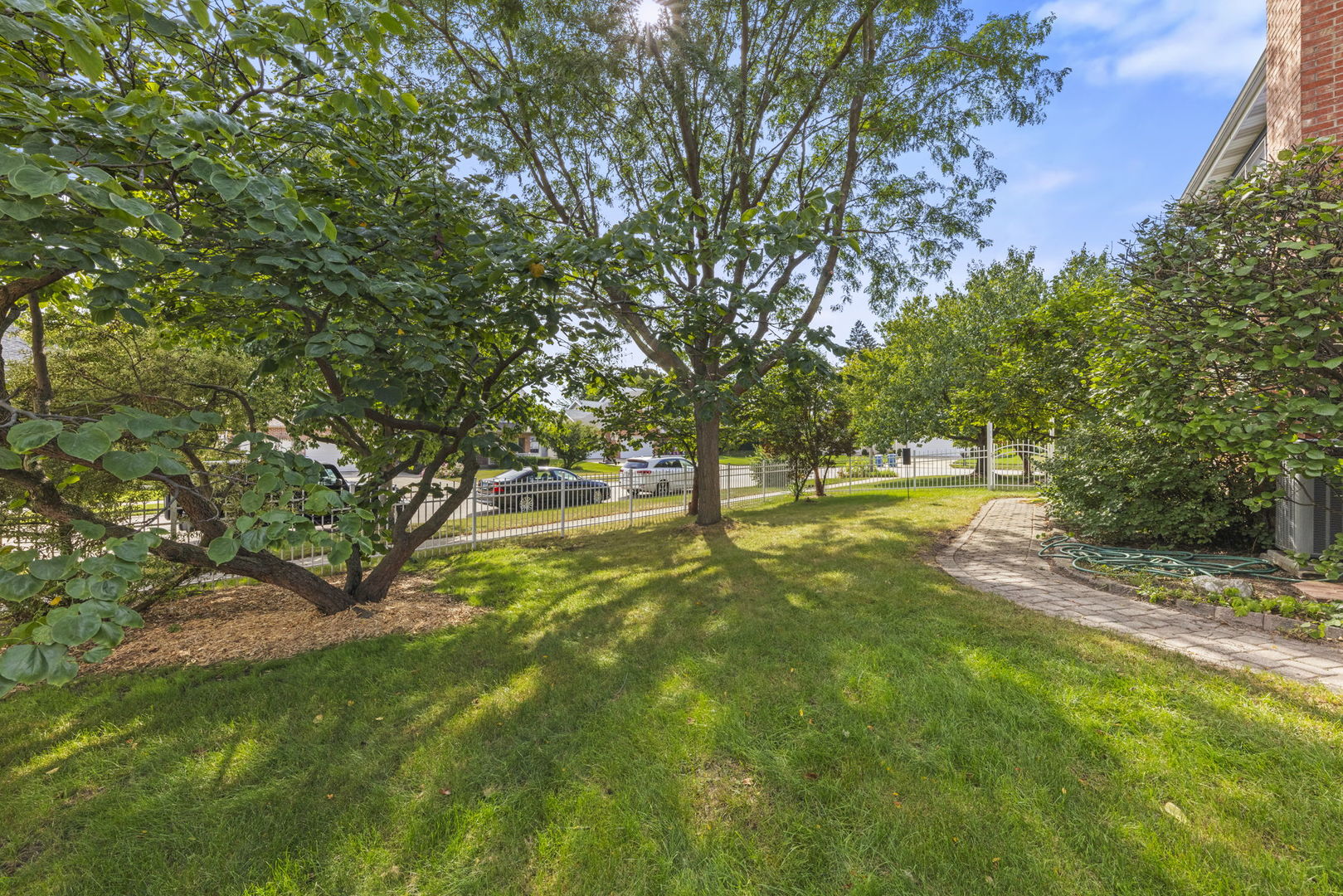 1n145 Glenrise Court Property Photo 33
