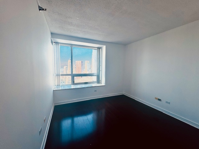 512 N Mcclurg Court 5210 Property Photo 23