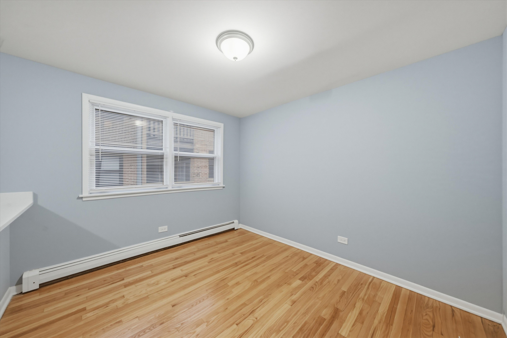 6921 N Ashland Boulevard 3a Property Photo 7
