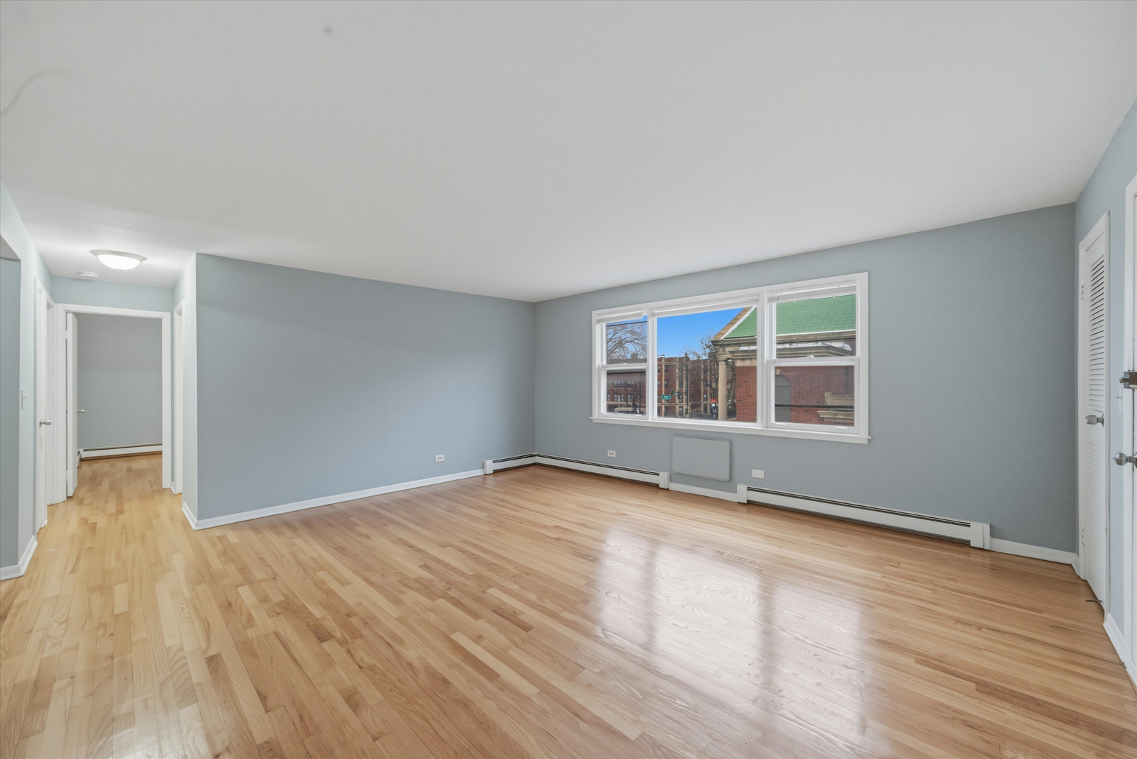 6921 N Ashland Boulevard 3a Property Photo 8