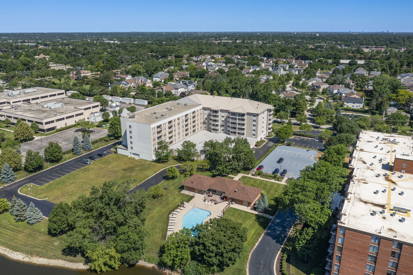 2020 Saint Regis Drive 605 Property Photo 14