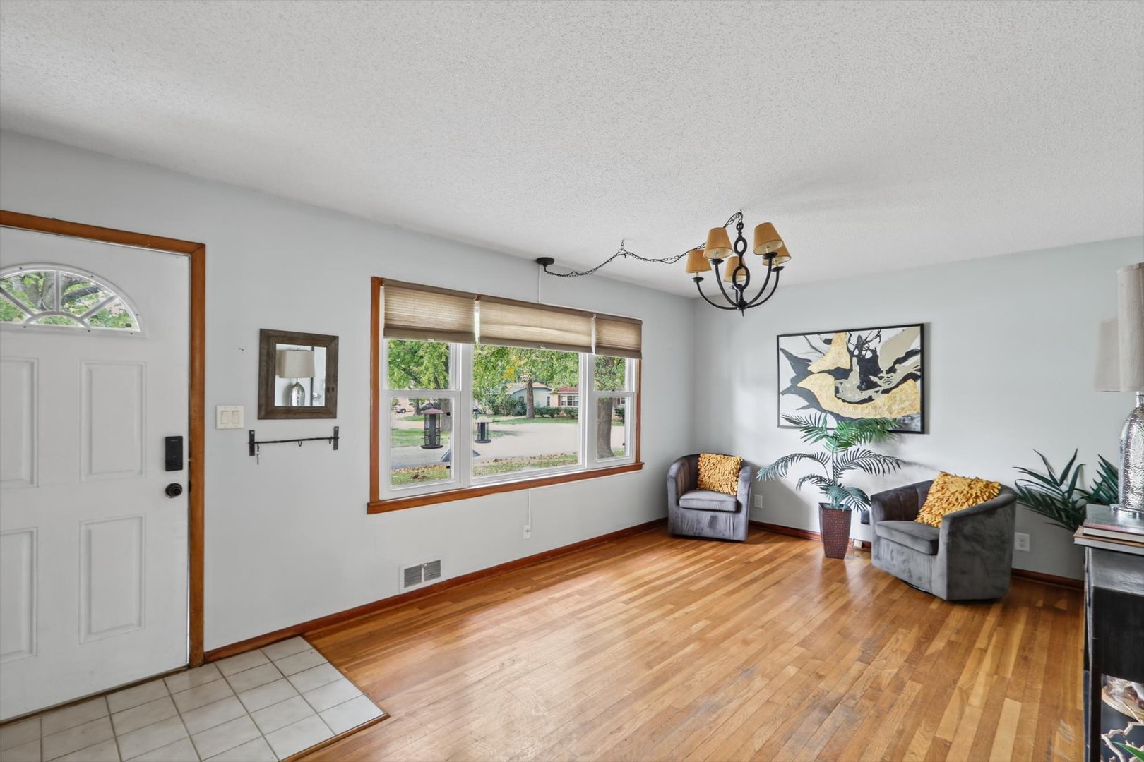 1802 Peach Street Property Photo 4