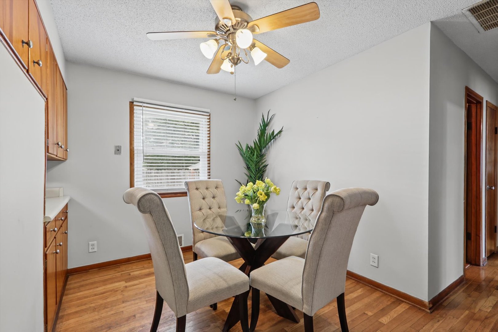 1802 Peach Street Property Photo 8