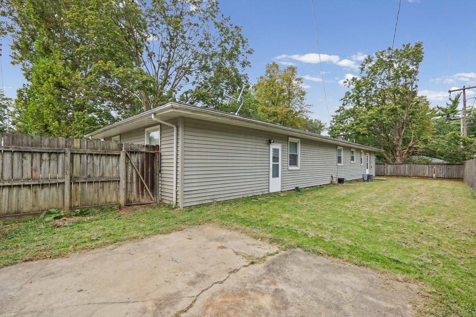 1802 Peach Street Property Photo 27