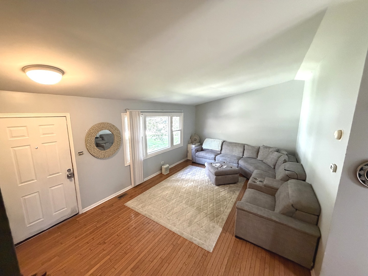 4912 Arquilla Drive Property Photo 6