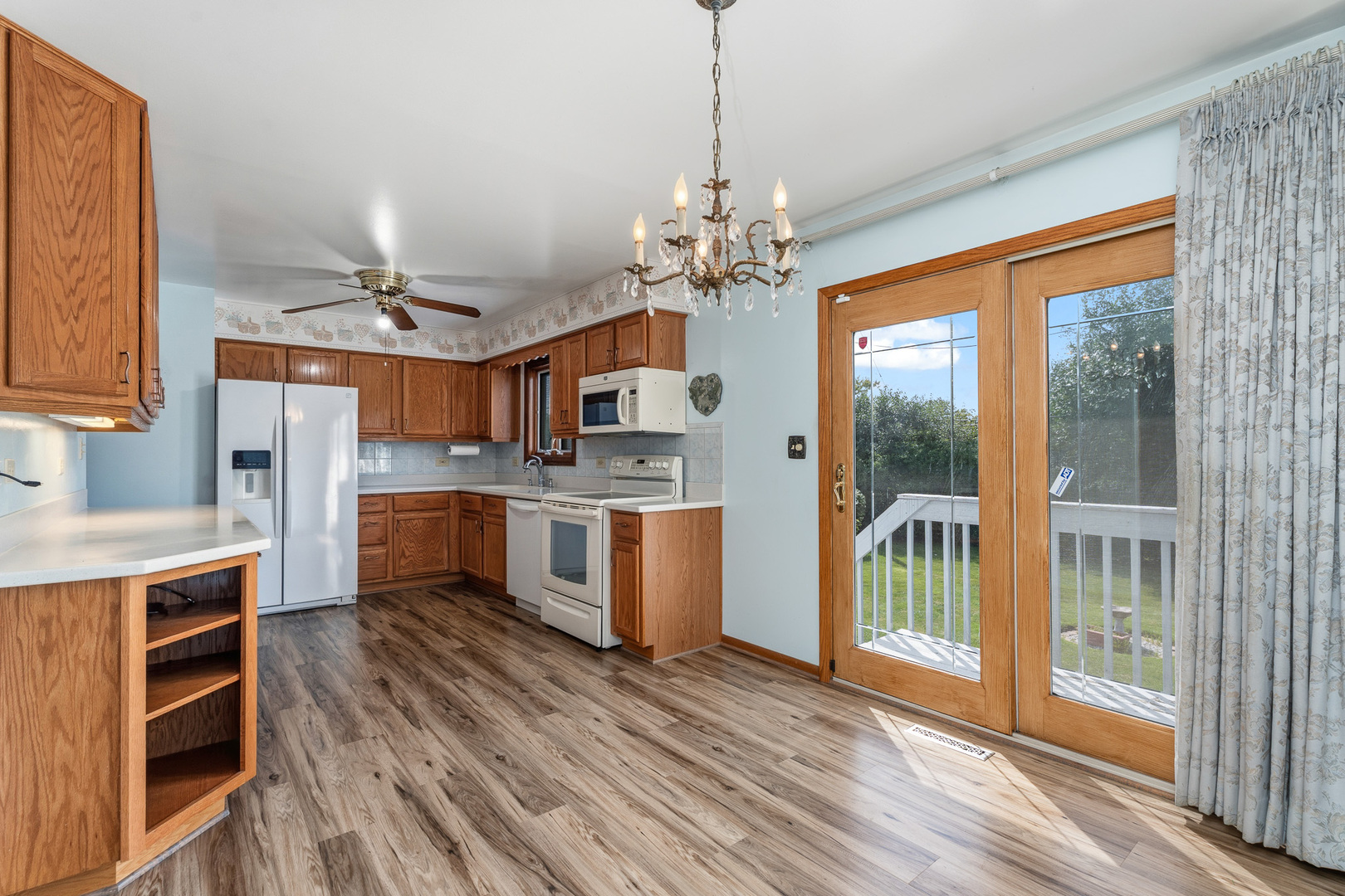 78 S Clarendon Avenue Property Photo 3