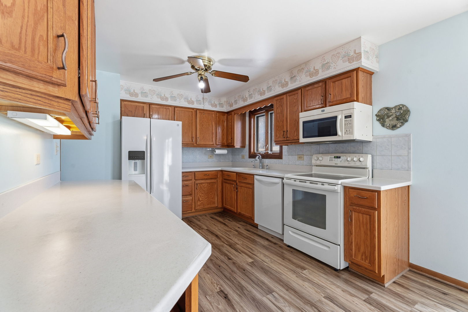 78 S Clarendon Avenue Property Photo 4