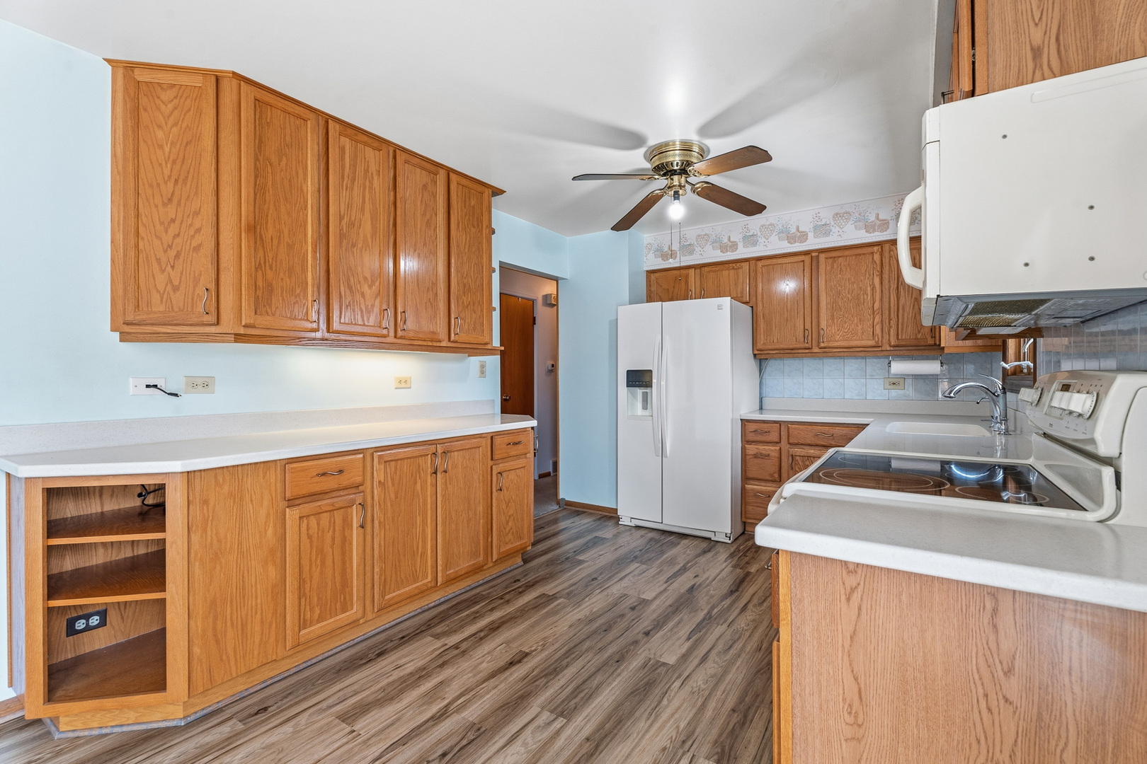 78 S Clarendon Avenue Property Photo 6