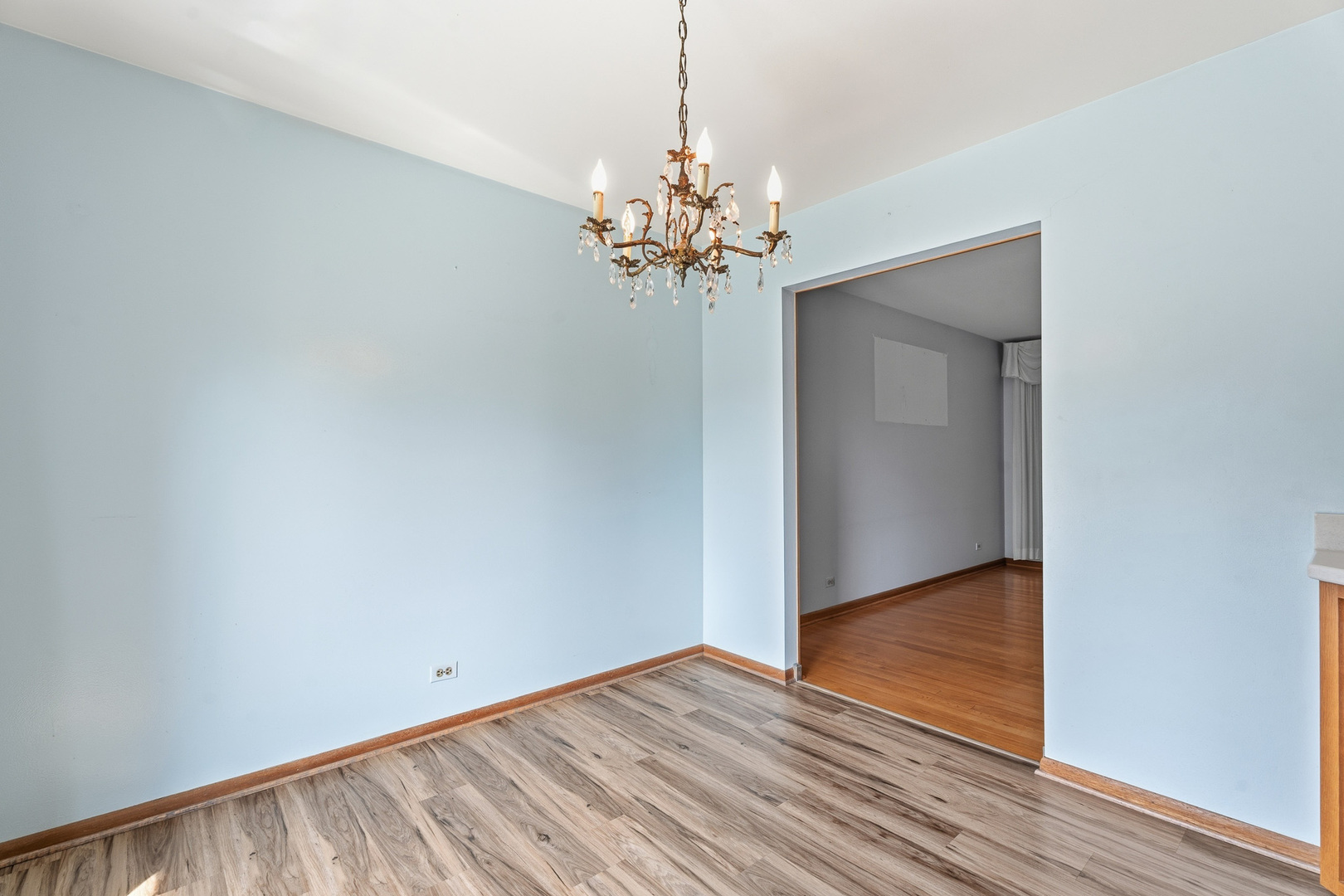 78 S Clarendon Avenue Property Photo 8