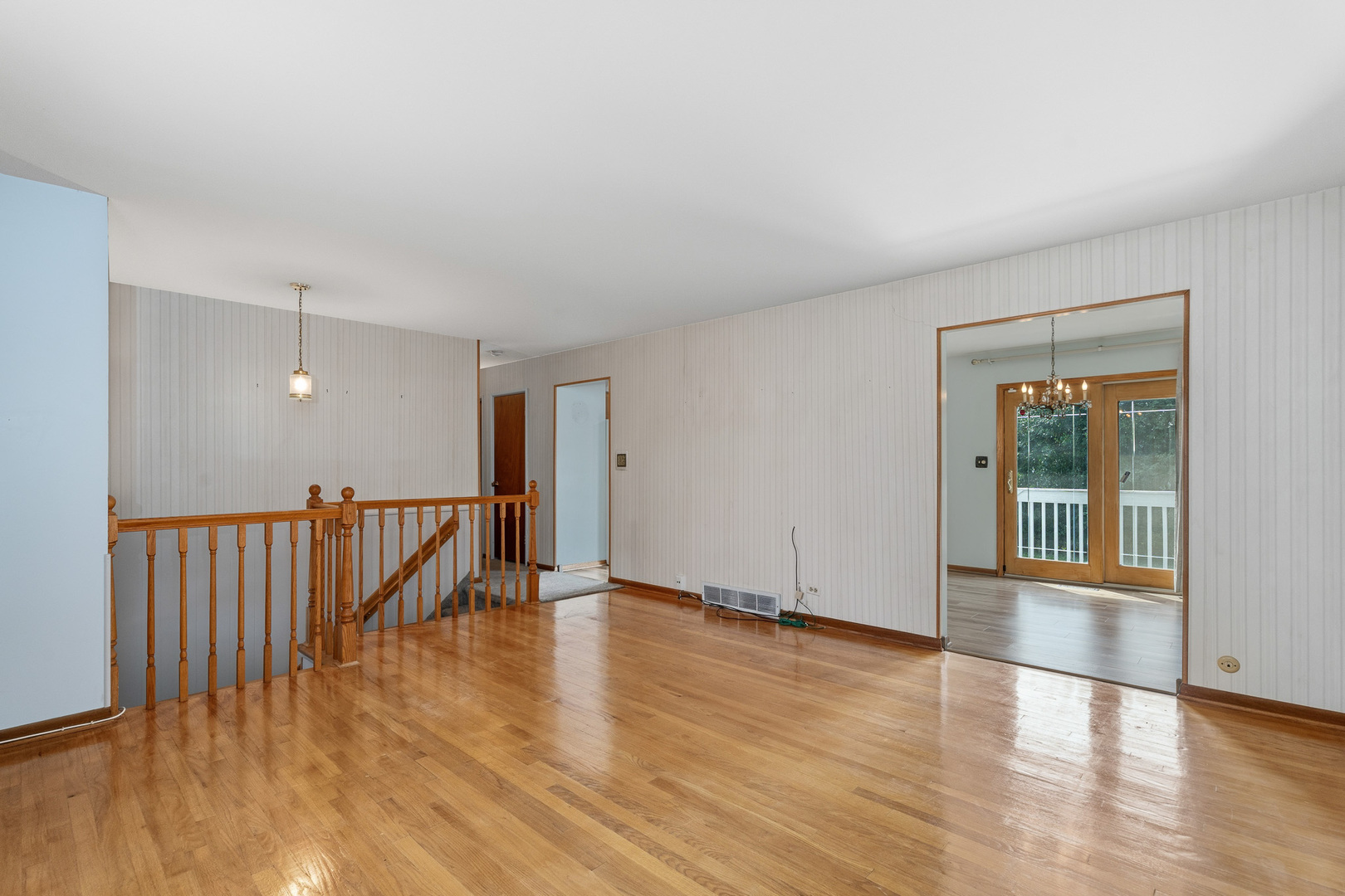 78 S Clarendon Avenue Property Photo 9