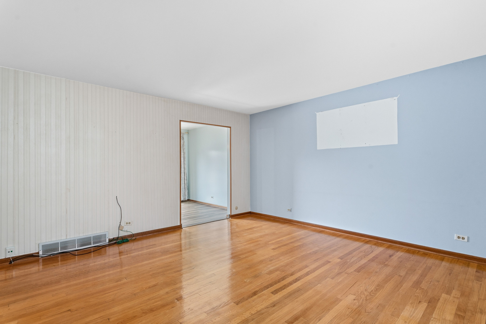 78 S Clarendon Avenue Property Photo 12