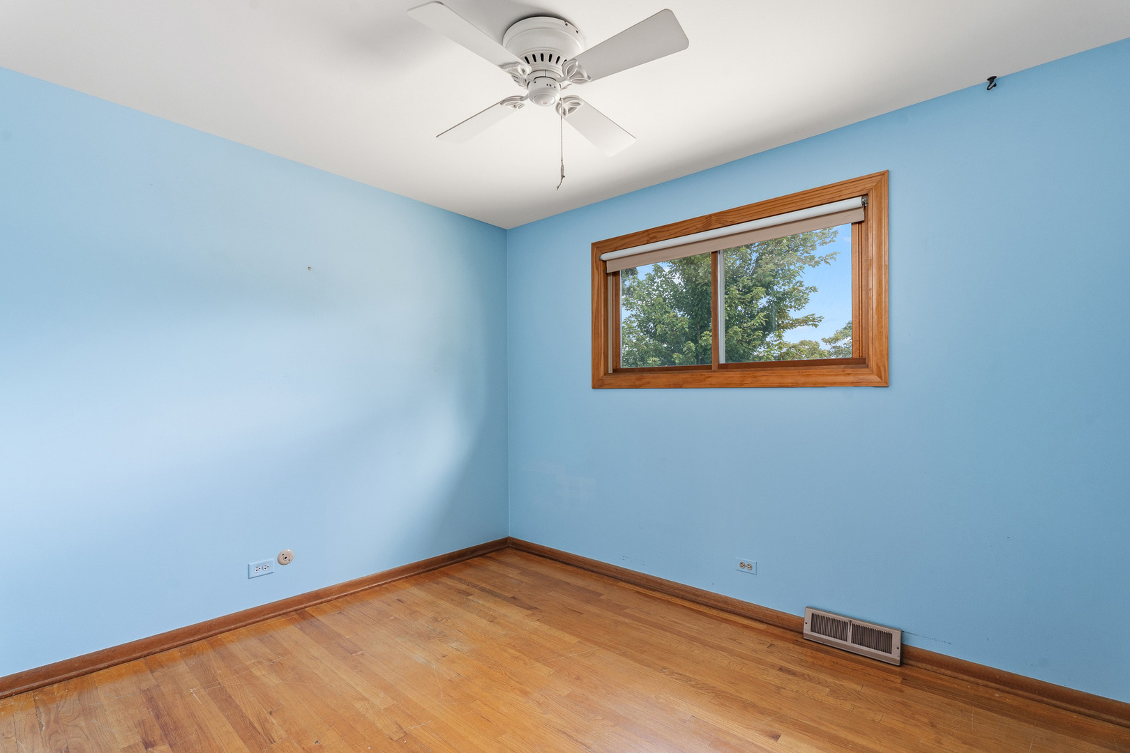 78 S Clarendon Avenue Property Photo 14