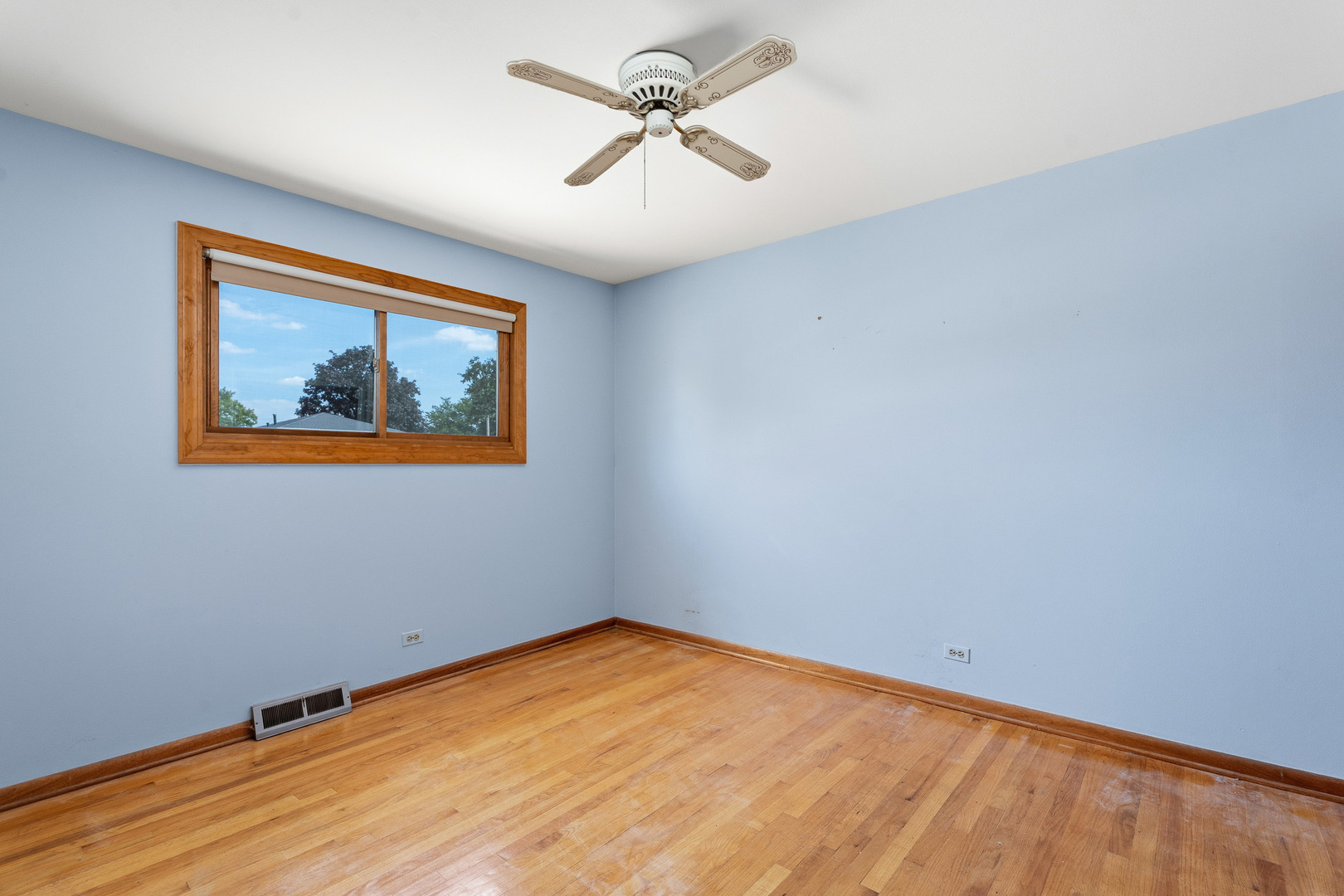 78 S Clarendon Avenue Property Photo 15