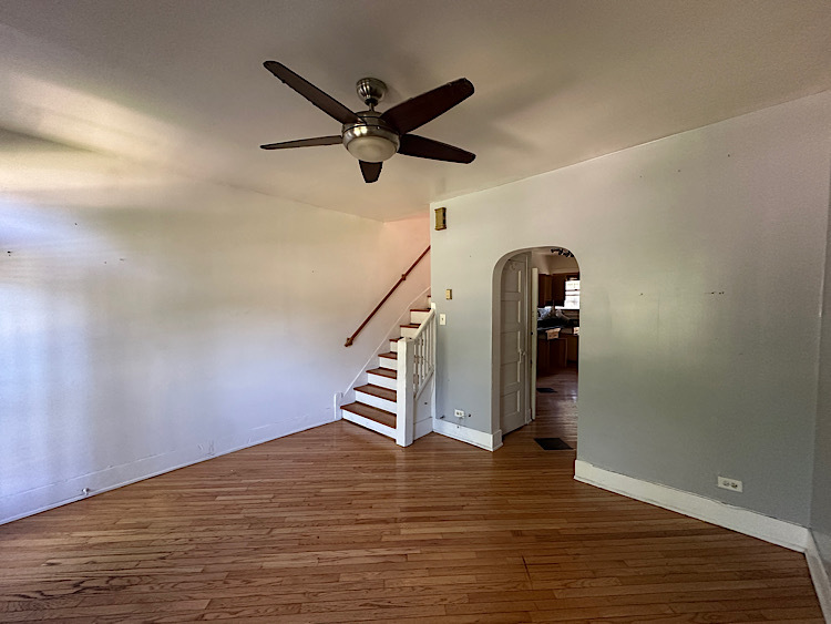 10509 S Corliss Avenue Property Photo 3
