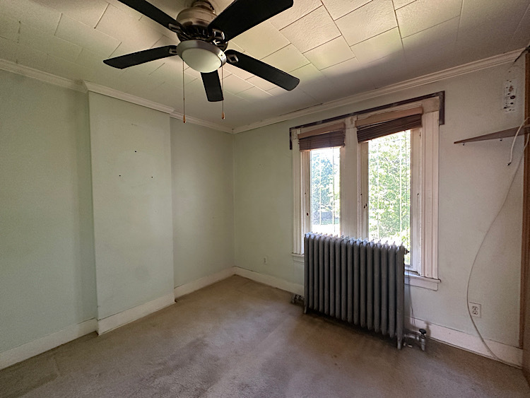 10509 S Corliss Avenue Property Photo 10