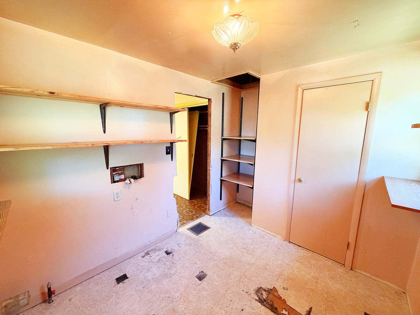 1402 N Sterling Street Property Photo 15
