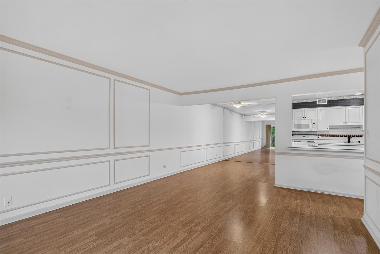 5200 Carriageway Drive 317 Property Photo 13