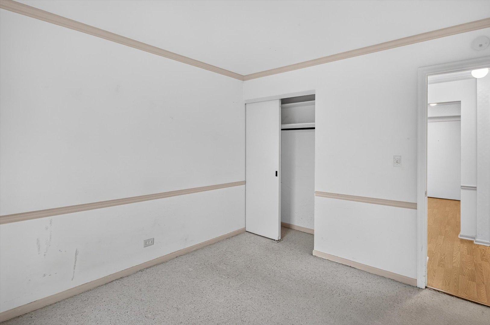 5200 Carriageway Drive 317 Property Photo 26
