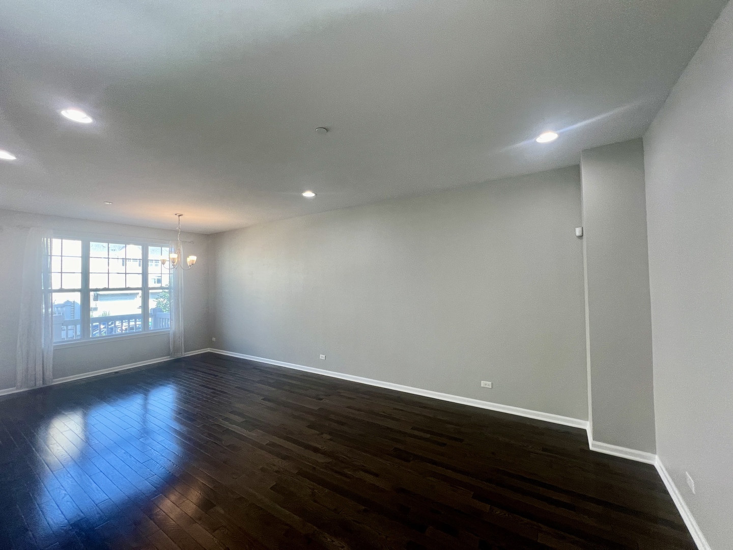 828 Center Street Property Photo 3