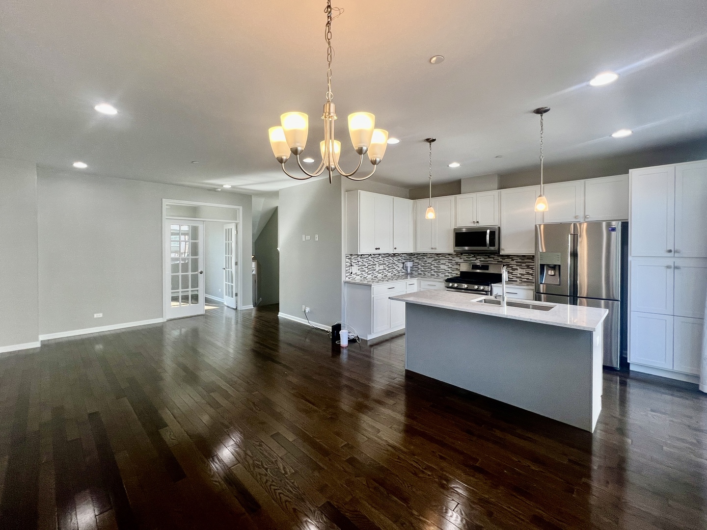828 Center Street Property Photo 5