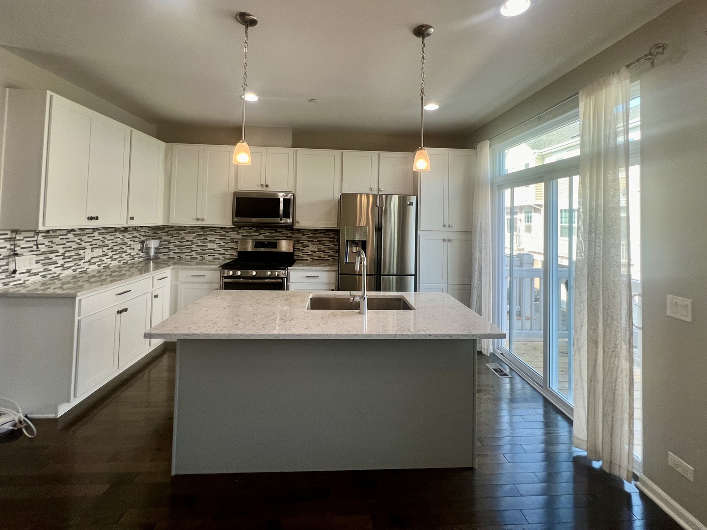 828 Center Street Property Photo 6