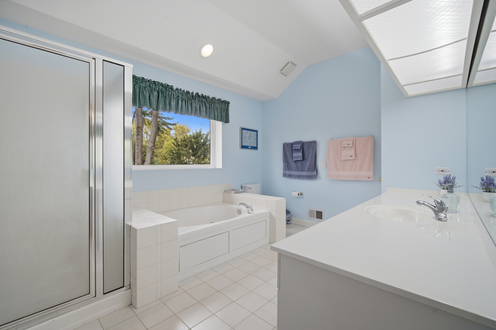 9254 Nagle Avenue Property Photo 16