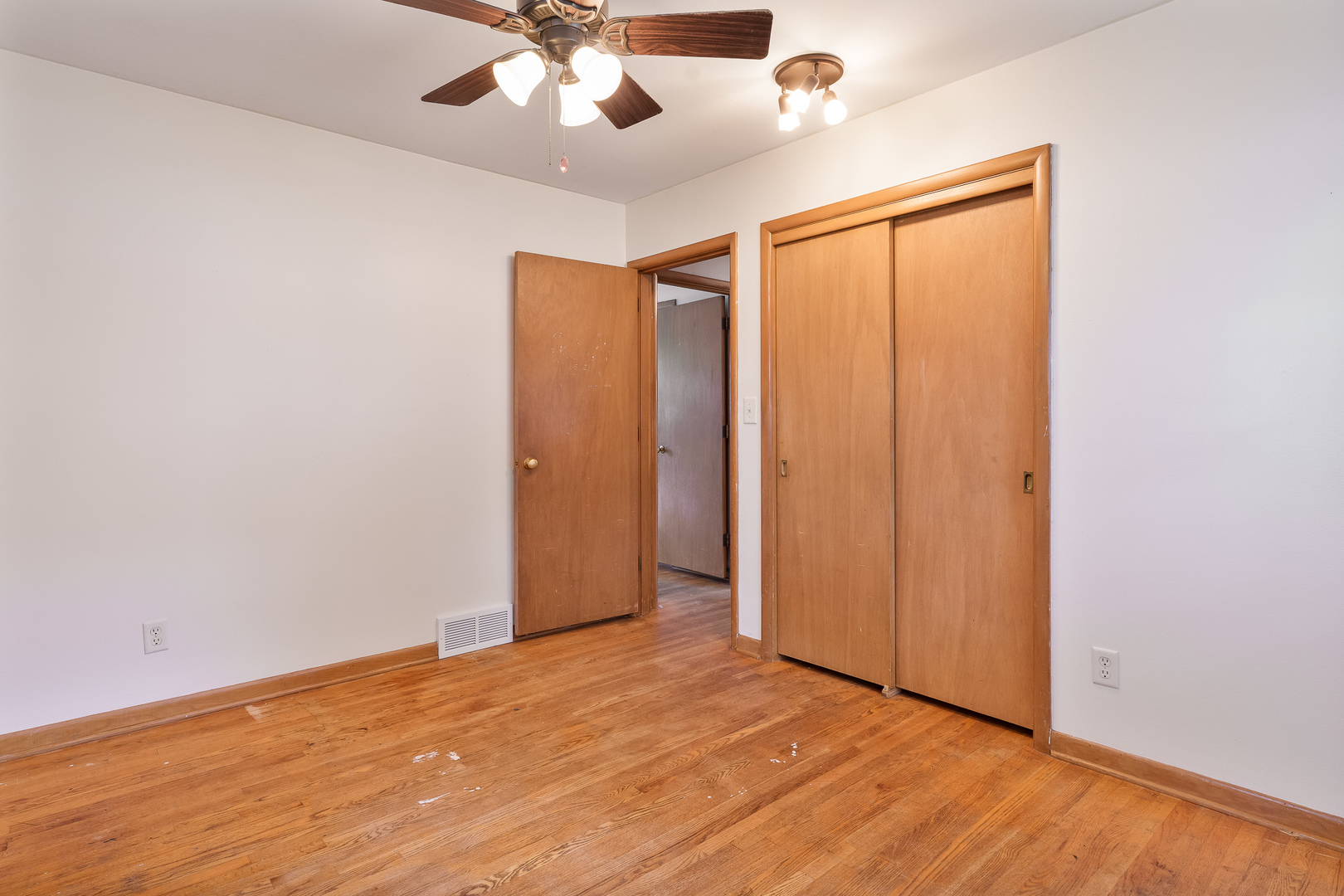 4715 Cleveland Avenue Property Photo 28
