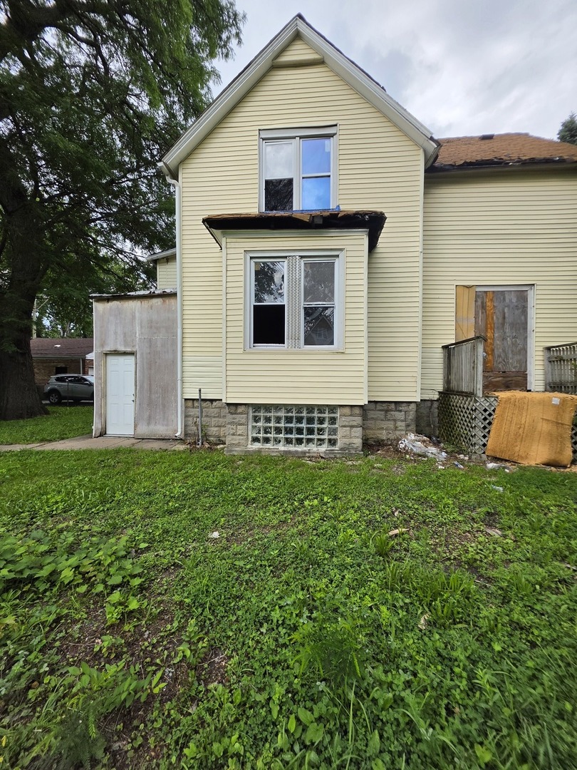 10230 S Lowe Avenue Property Photo 1