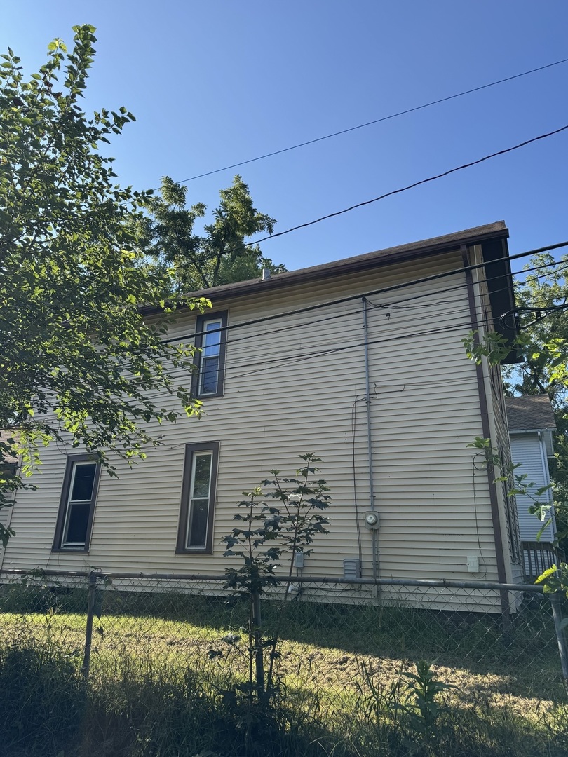 913 Vine Street Property Photo 4