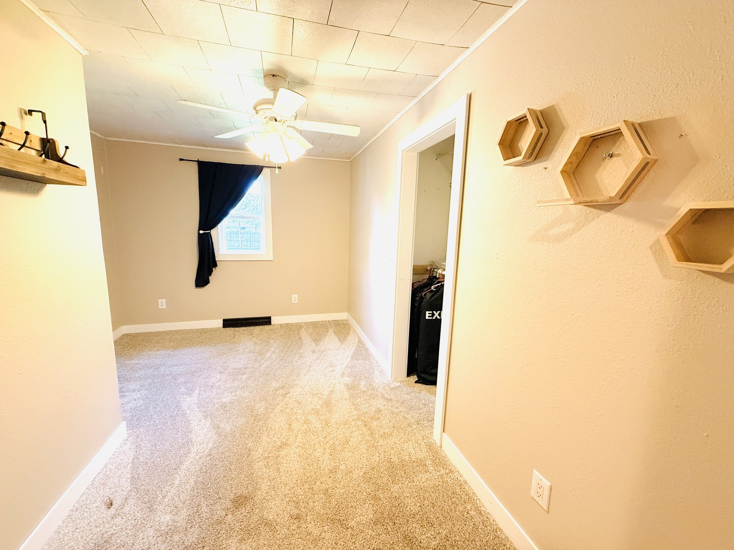 575 E Main Street Property Photo 11