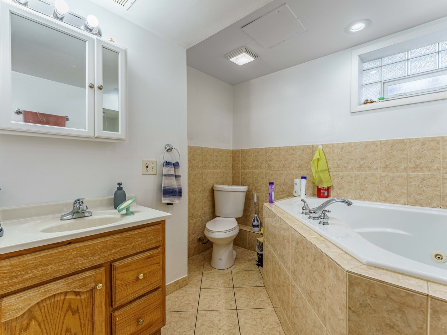 2n565 Euclid Avenue Property Photo 21