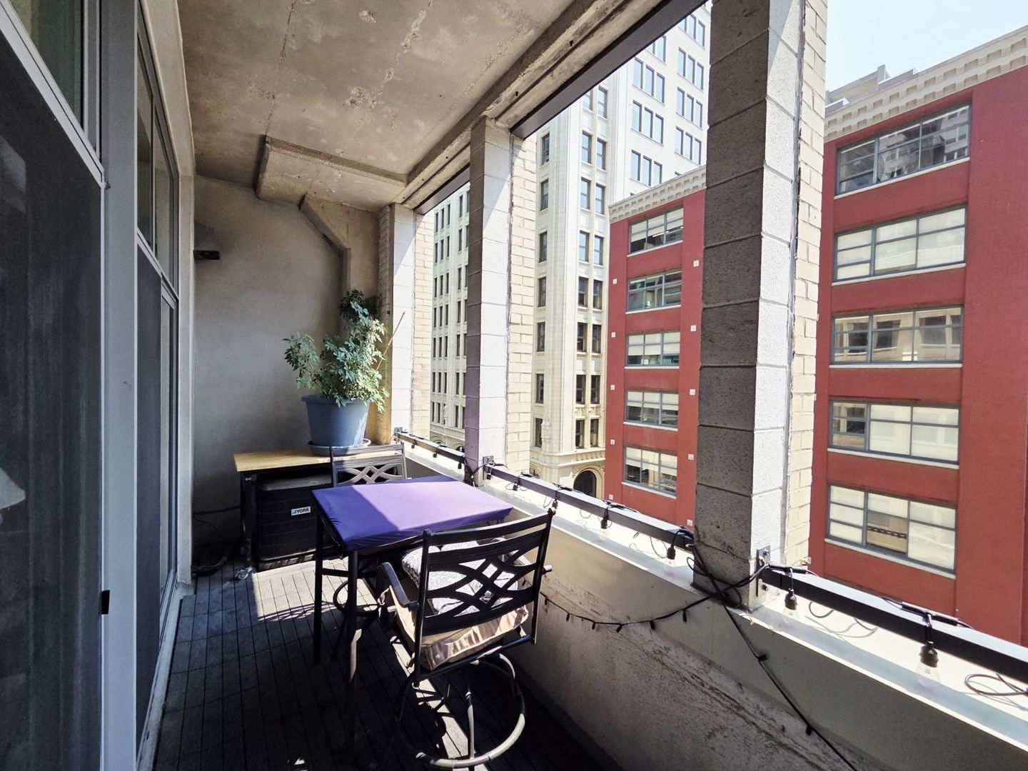 565 W Quincy Street 515 Property Photo 15