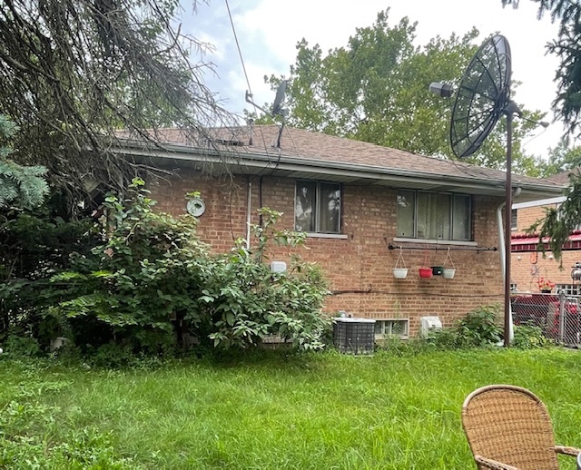 14645 Avalon Avenue Property Photo 2