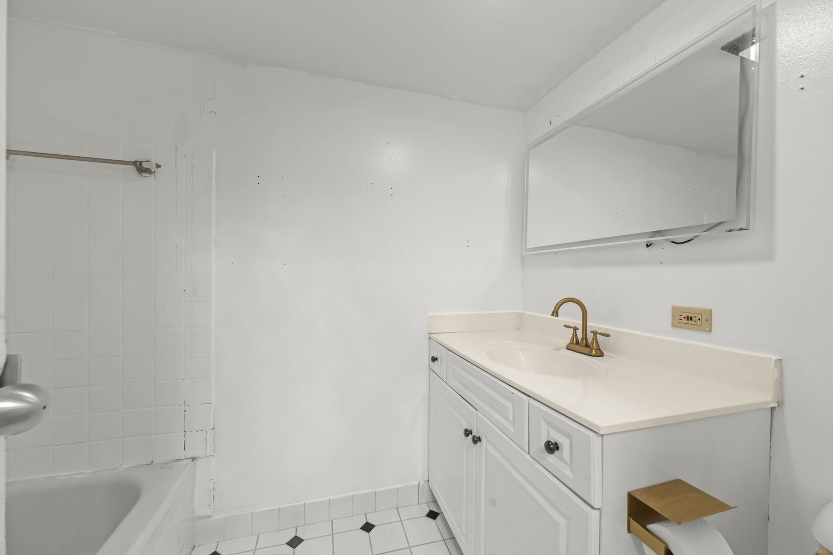 2005 Valencia Drive 306d Property Photo 20