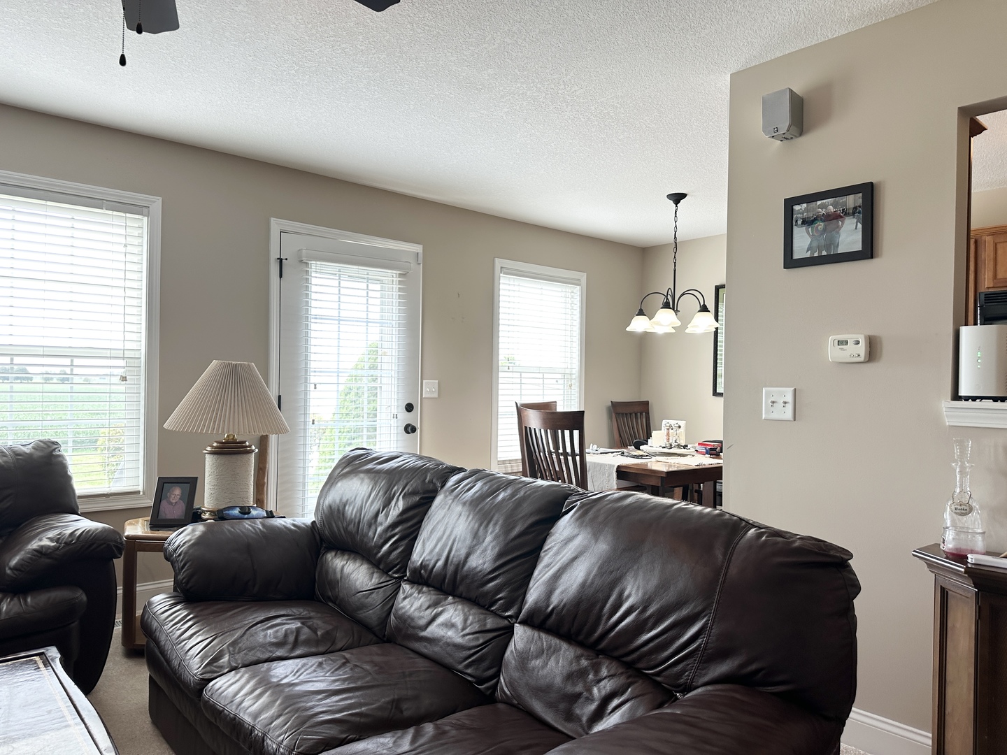 2083 Summerfield Lane Property Photo 3