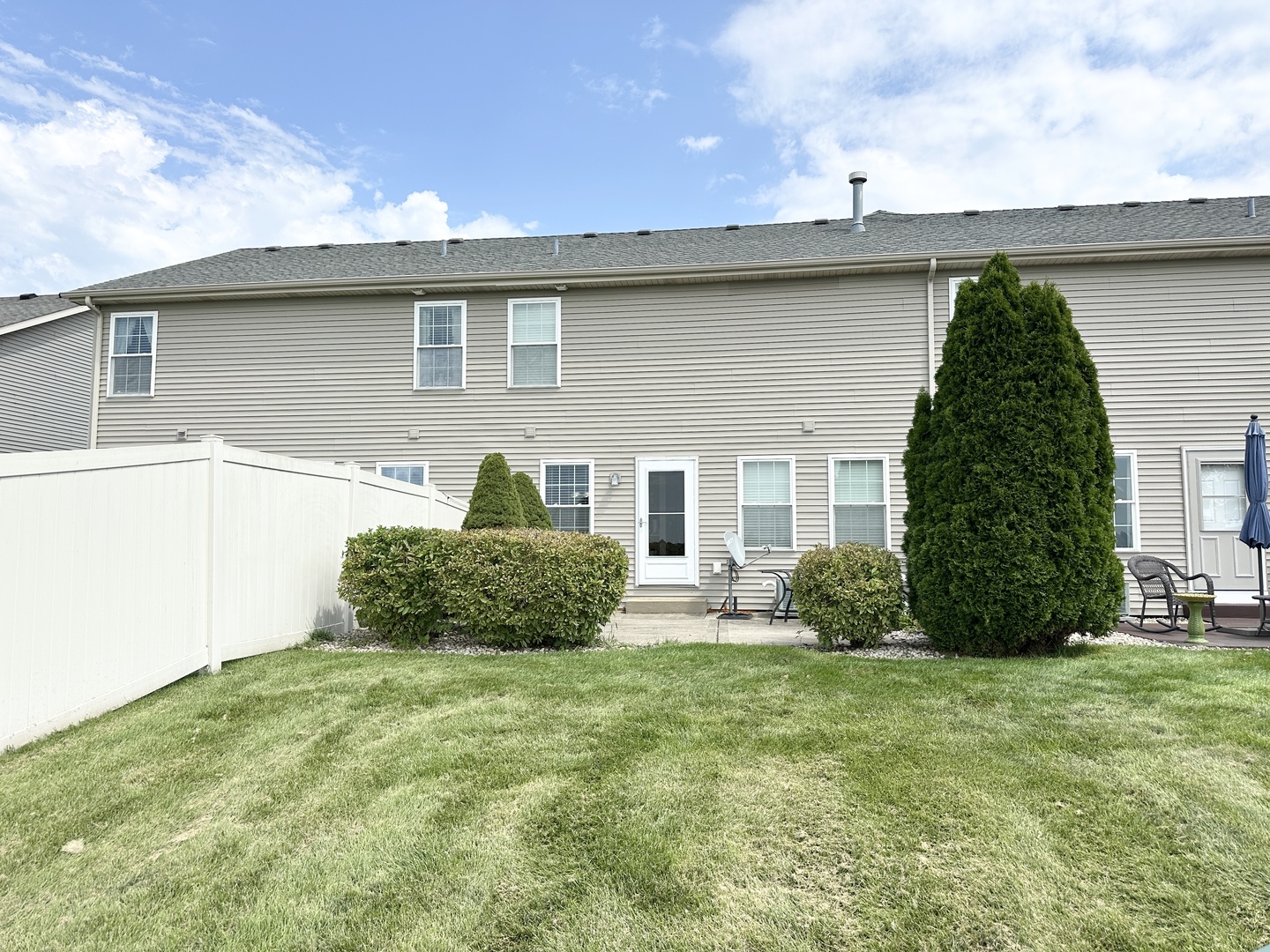 2083 Summerfield Lane Property Photo 10