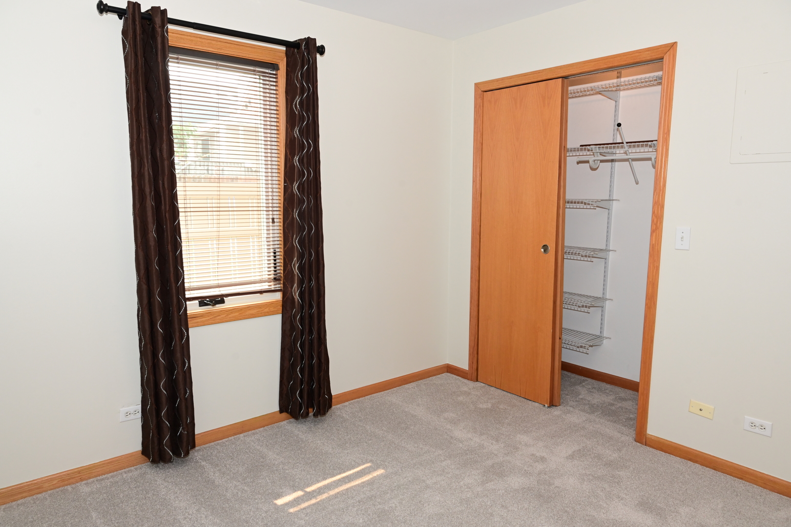 5805 W Eddy Street 1d Property Photo 10