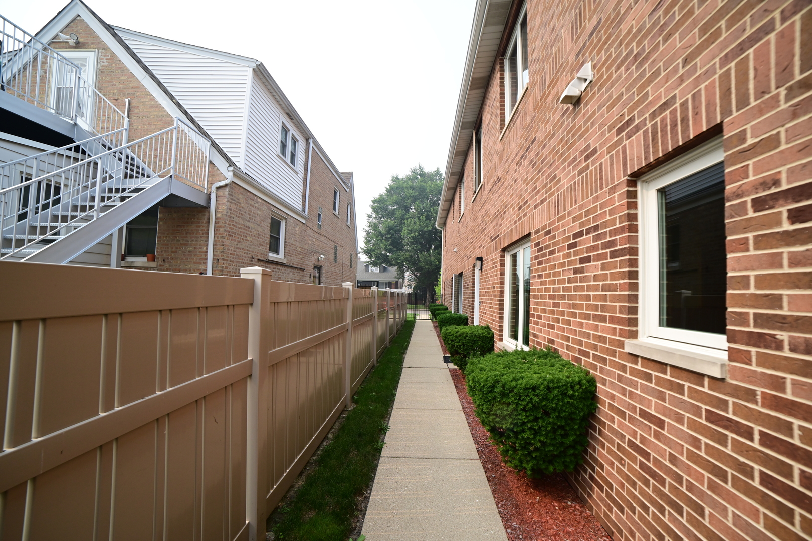 5805 W Eddy Street 1d Property Photo 13