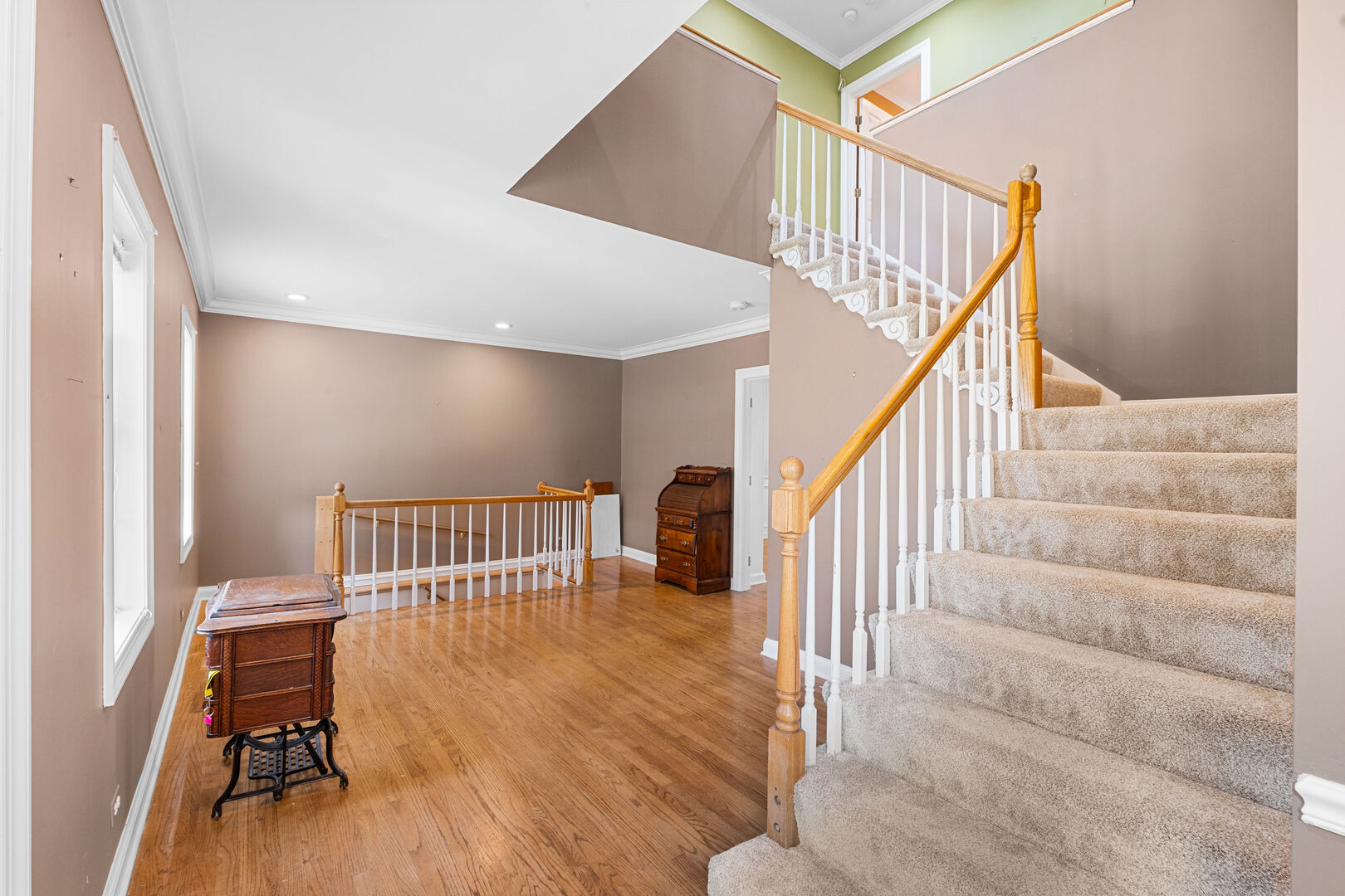 1316 Whitcomb Avenue Property Photo 2