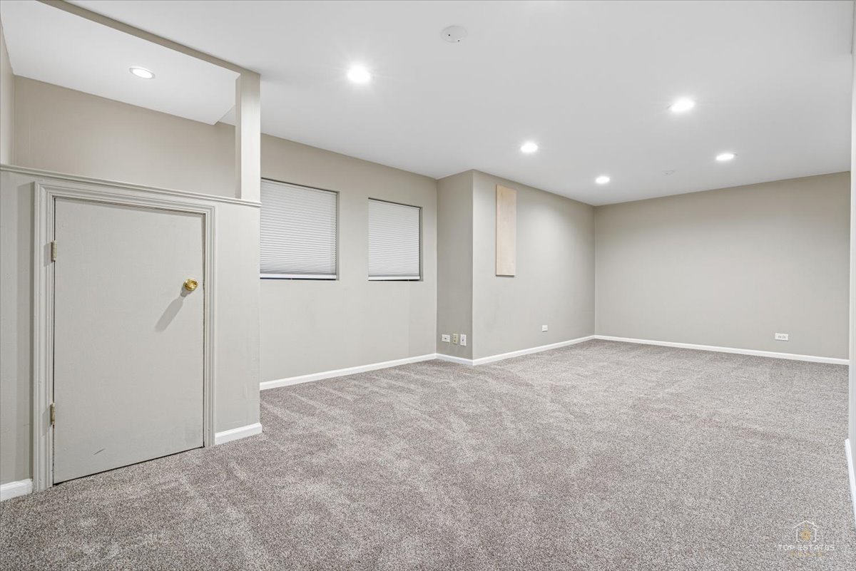 126 Bay Drive 126 Property Photo 16
