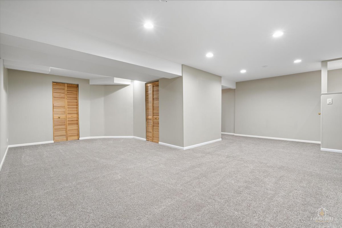 126 Bay Drive 126 Property Photo 17