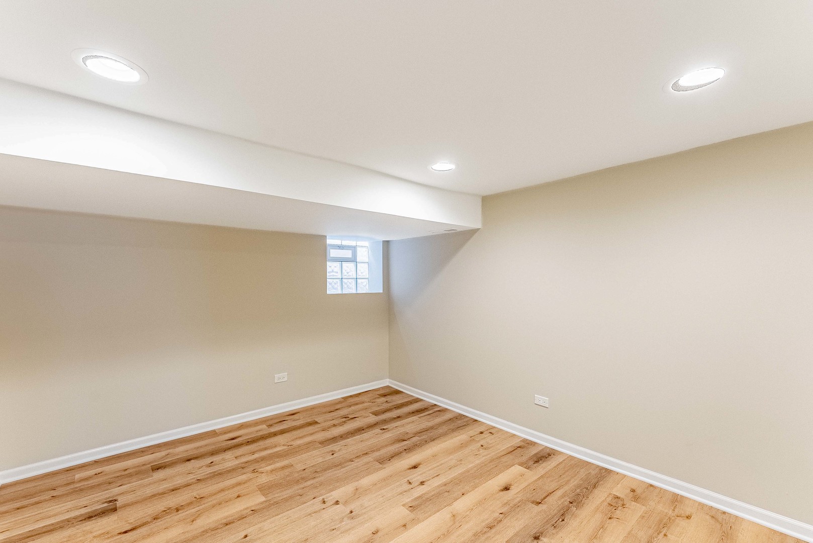 7526 S Honore Street Property Photo 14