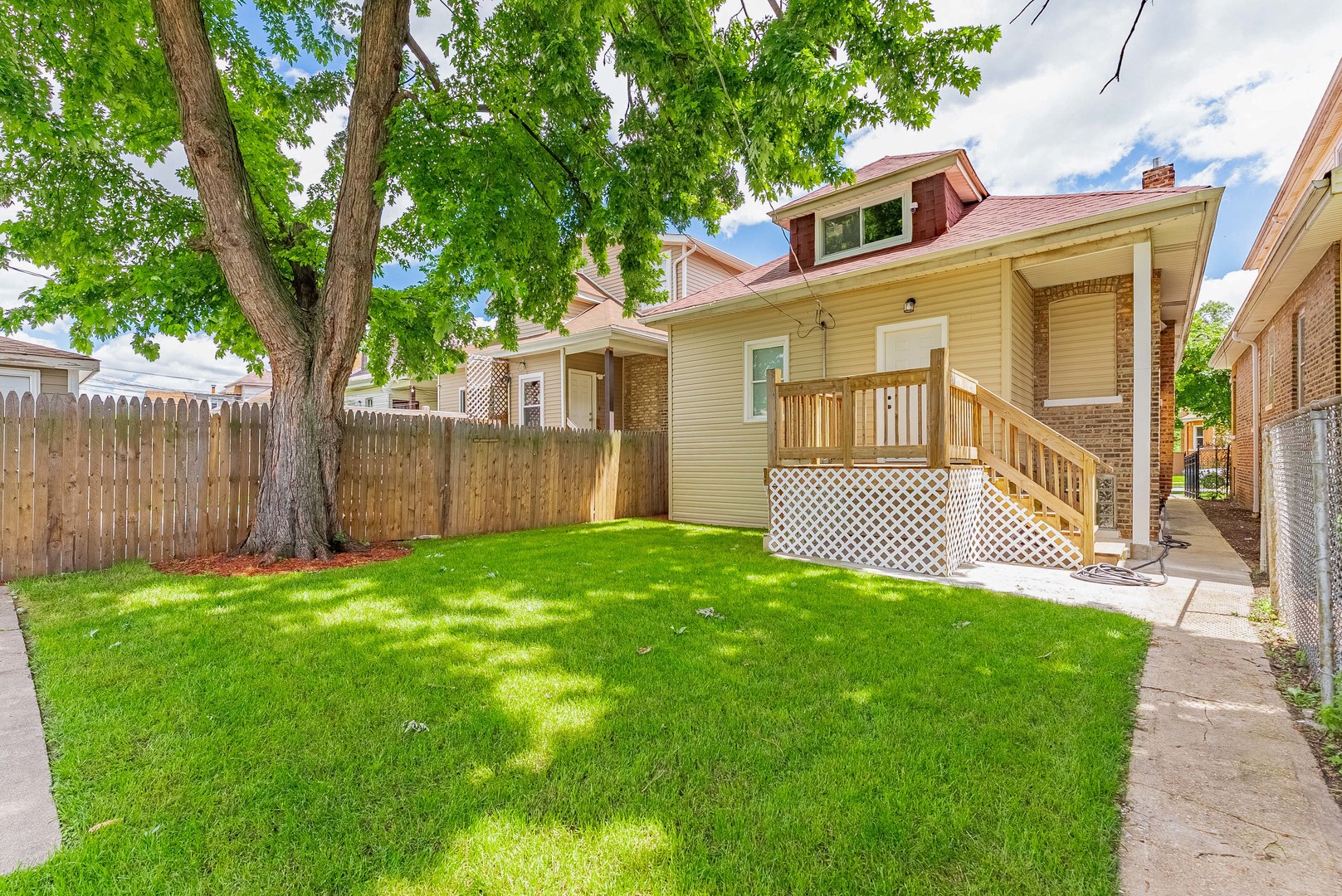 7526 S Honore Street Property Photo 21