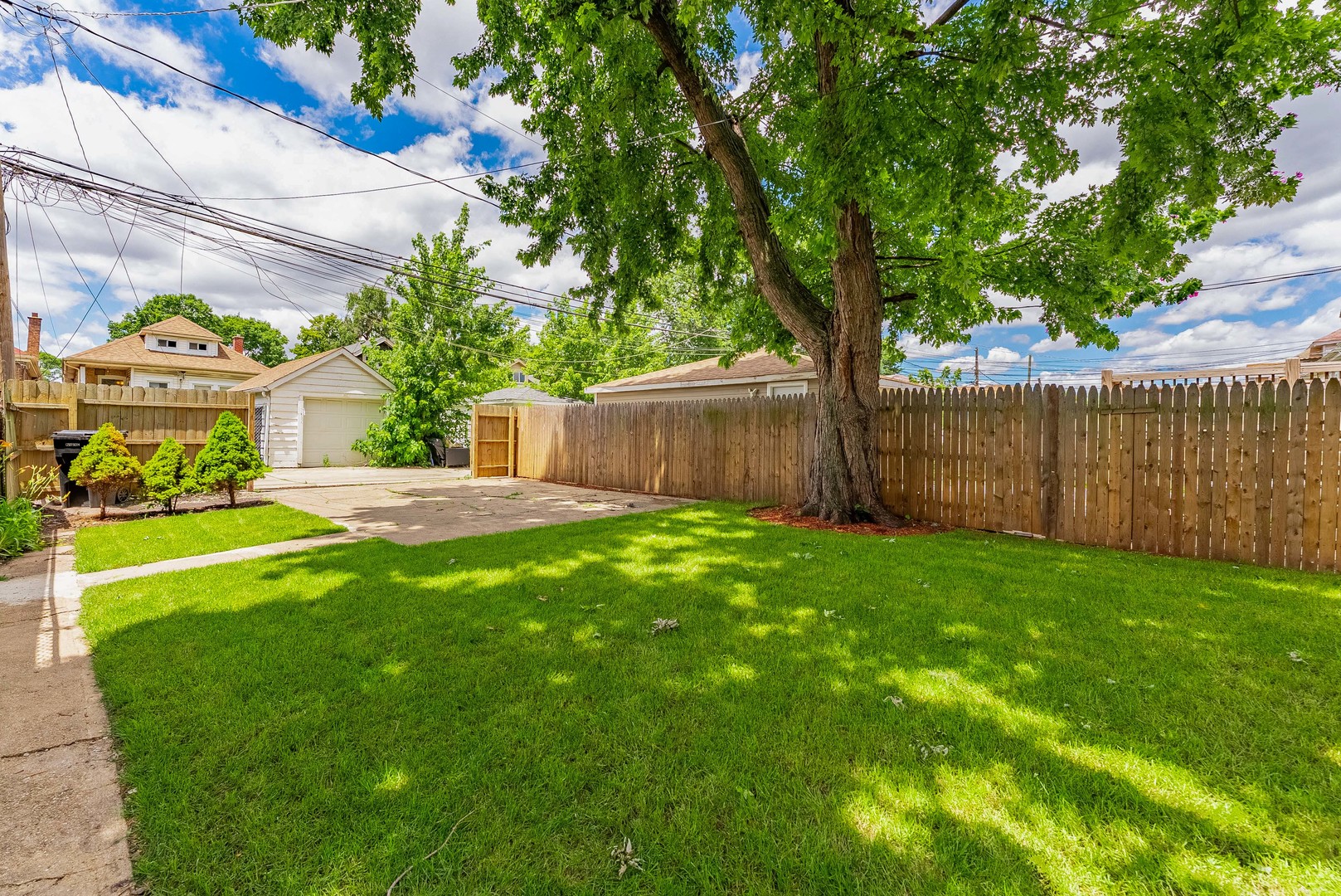 7526 S Honore Street Property Photo 22