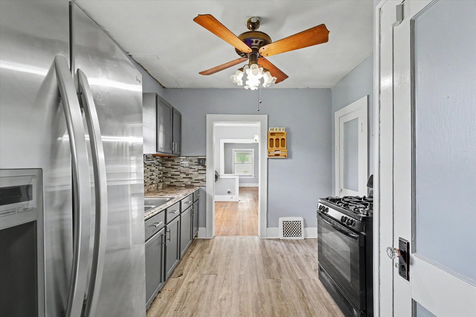 33 Delaware Avenue Property Photo 12