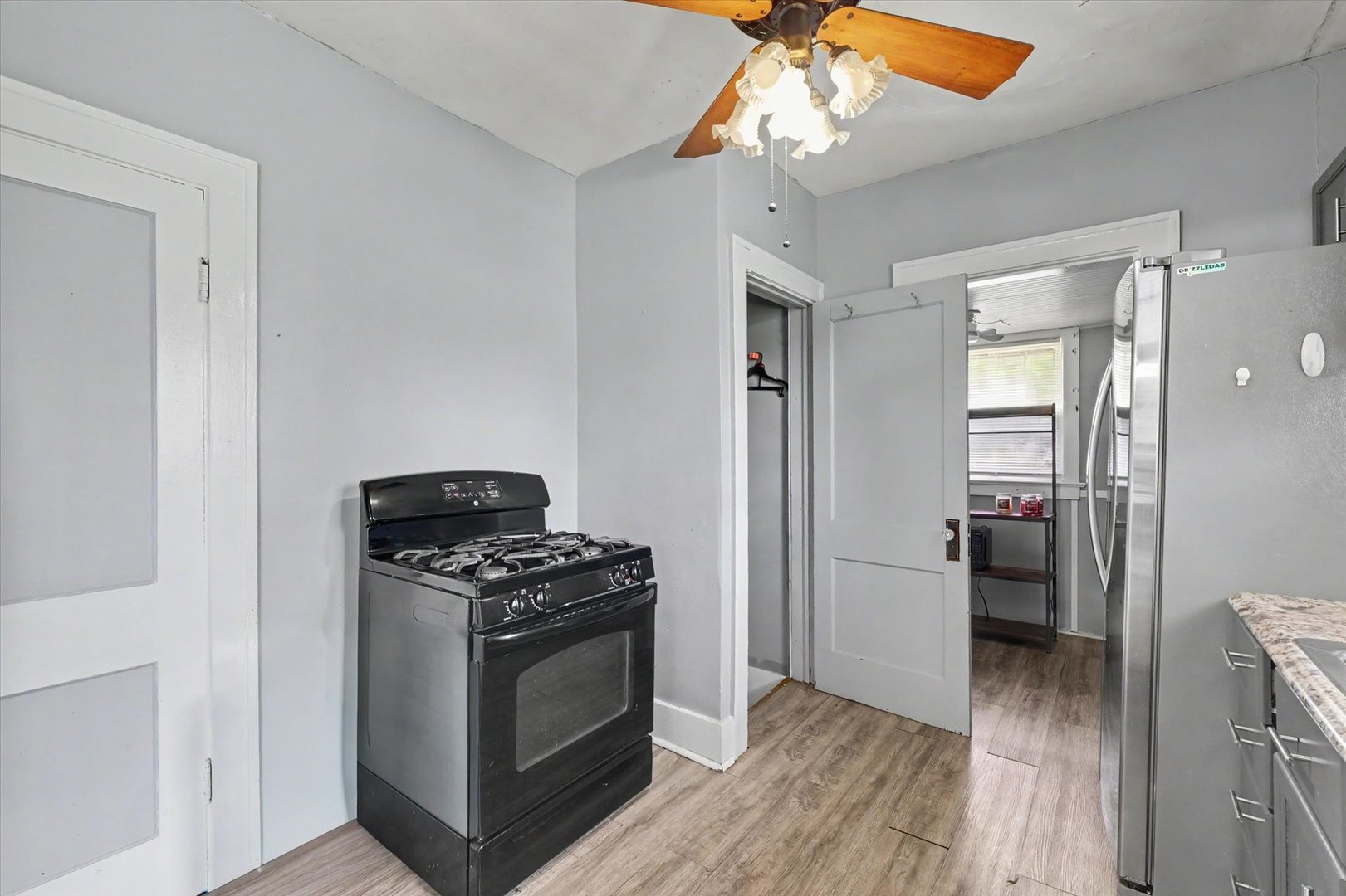 33 Delaware Avenue Property Photo 13